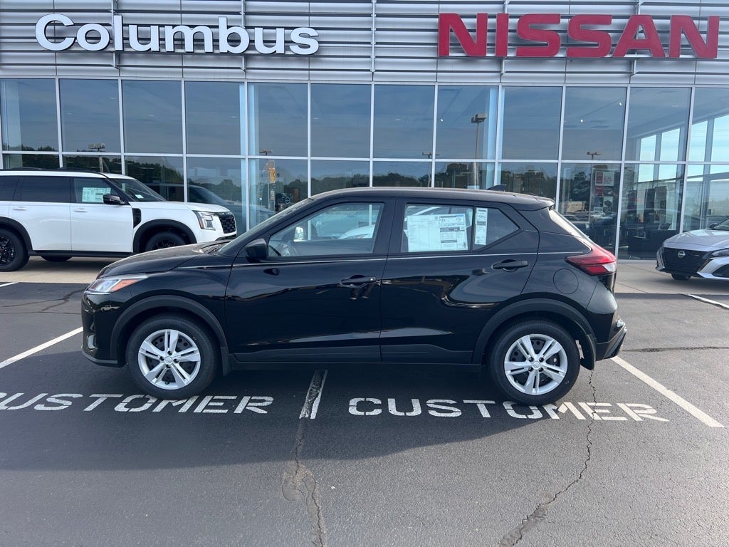 2025 Nissan Kicks Play S in Black — front three-quarter view