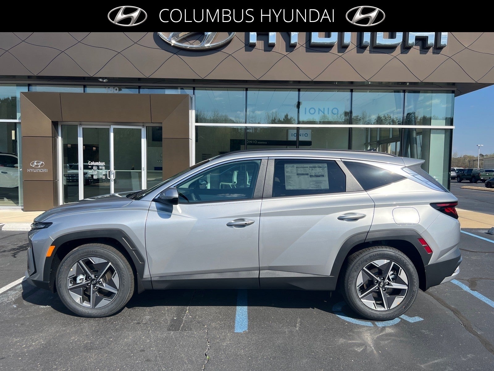 2026 Hyundai TUCSON SEL in Silver — front three-quarter view