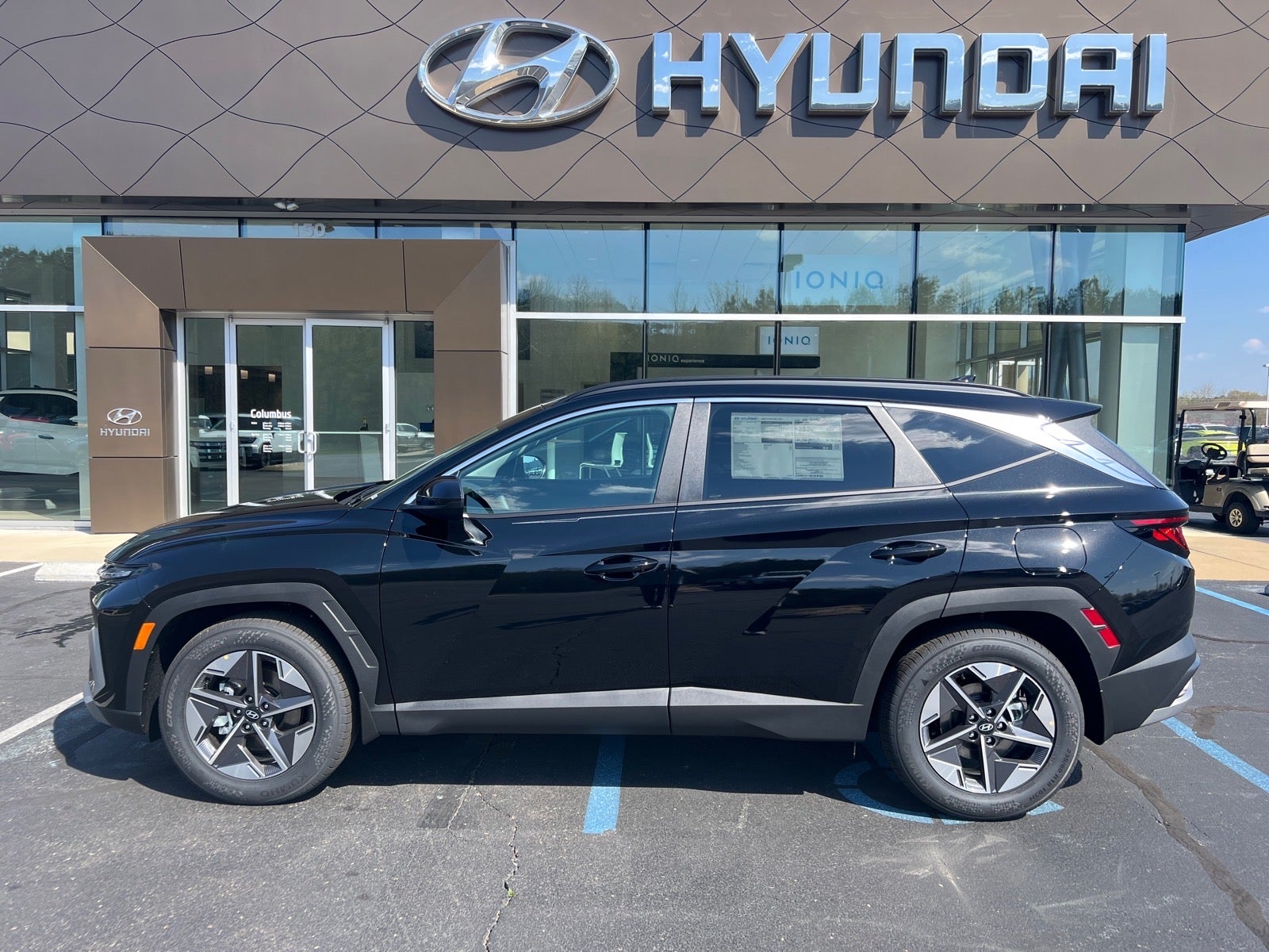 2026 Hyundai TUCSON SEL in Black — front three-quarter view