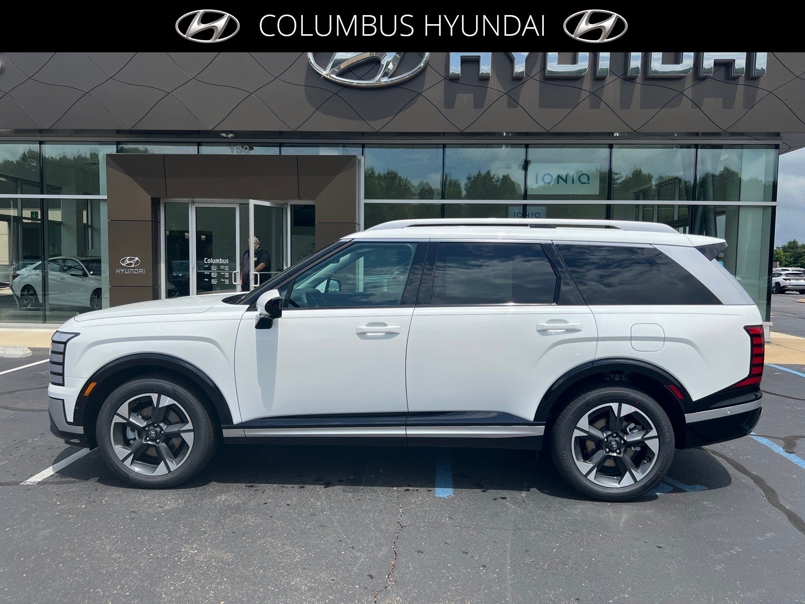 2026 Hyundai PALISADE Limited in White — front three-quarter view