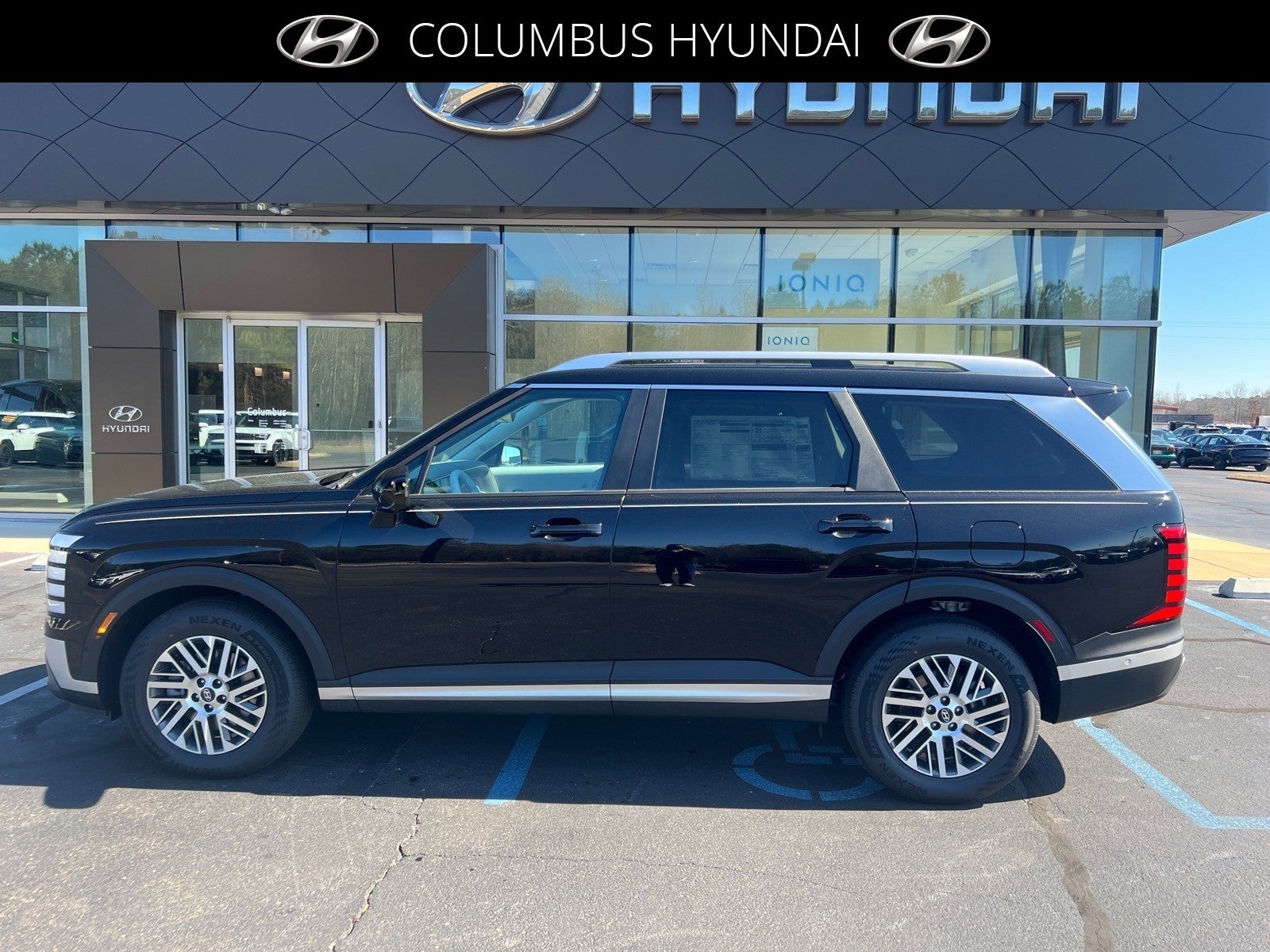 2026 Hyundai PALISADE SEL Premium in Black — front three-quarter view